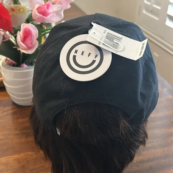 NEFF ADJUSTABLE HATS unisex.. - Picture 3 of 9